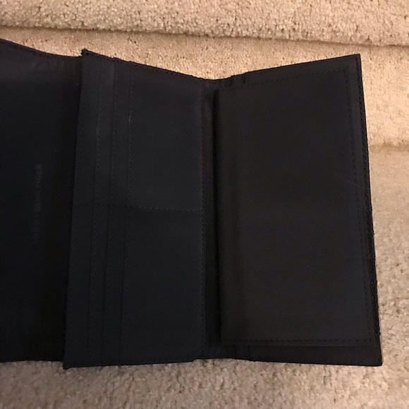 🆕🔥TOMMY HILFIGER(GENUINE LEATHER) CAMEL COLOR WALLET/SUPER SUPER CUTE&SOFT!!! - Picture 11 of 12